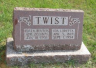 Img: Twist, Rolla Benton